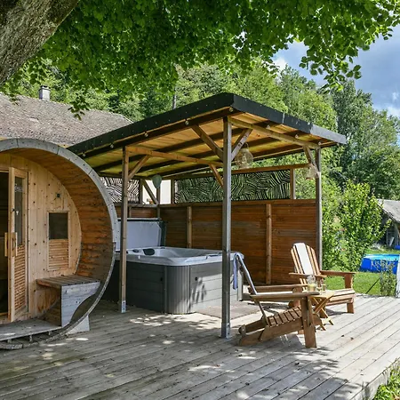 Bed & Breakfast Domaine Sainte Anne 3*